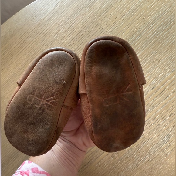 Freshly Picked moccs 3C VGUC - Picture 3 of 4